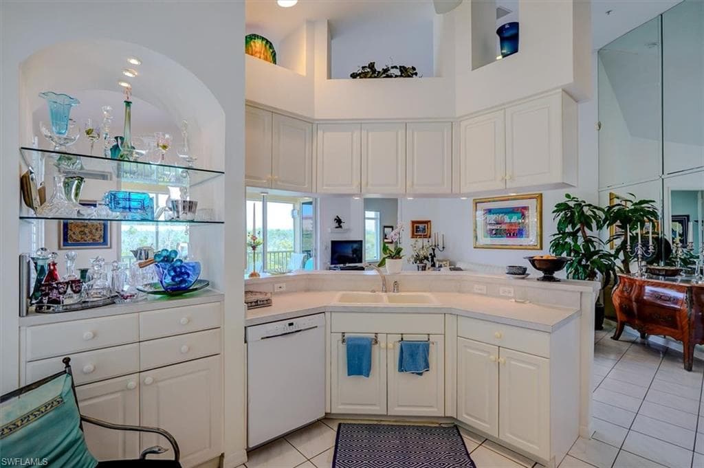 281 Lenell RD, FORT MYERS BEACH FL 33931-13