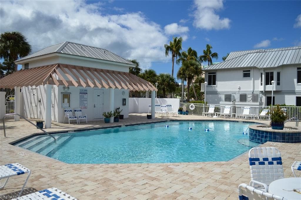 281 Lenell RD, FORT MYERS BEACH FL 33931-38