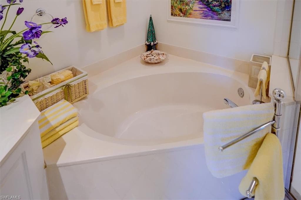 281 Lenell RD, FORT MYERS BEACH FL 33931-20