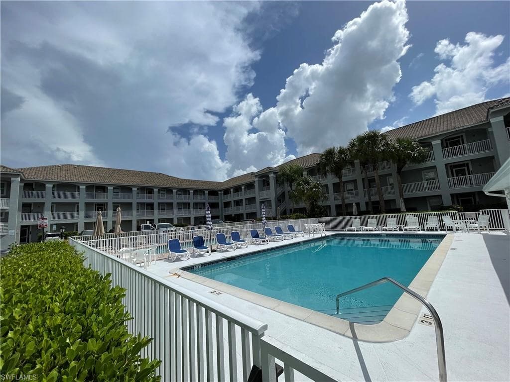 519 Roma CT # 2103, NAPLES FL 34110-24