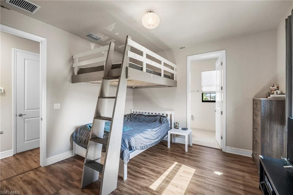 4334 Aurora ST, NAPLES FL 34119-38