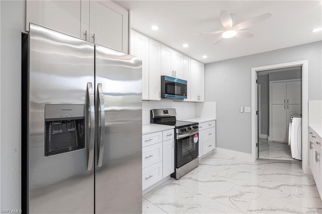 242 Ground Dove CIR, LEHIGH ACRES FL 33936-5