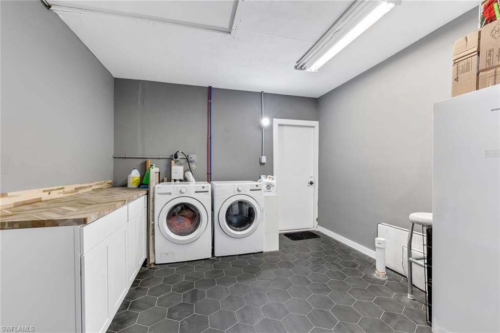 13821 River Forest DR, FORT MYERS FL 33905-22