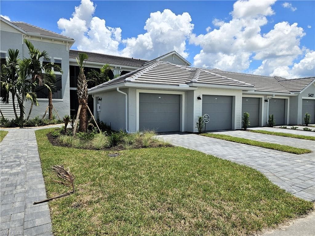 5427 Double Eagle CIR # 2826, AVE MARIA FL 34142-23