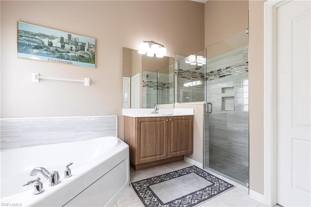 15289 Laguna Hills DR, FORT MYERS FL 33908-22