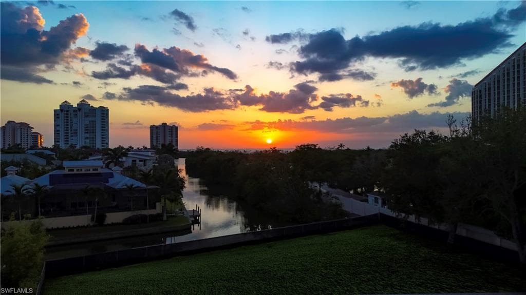 5291 Sand Dollar LN, NAPLES FL 34103-5