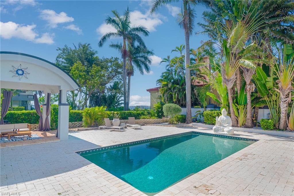 1205 Caloosa DR, FORT MYERS FL 33901-1