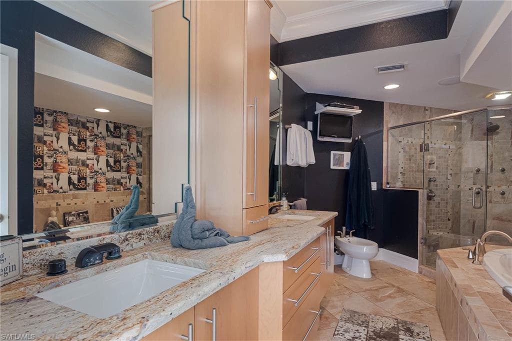 1205 Caloosa DR, FORT MYERS FL 33901-27