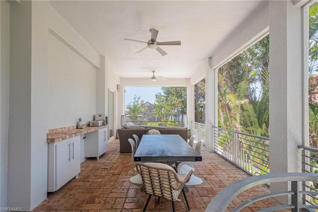 1205 Caloosa DR, FORT MYERS FL 33901-33