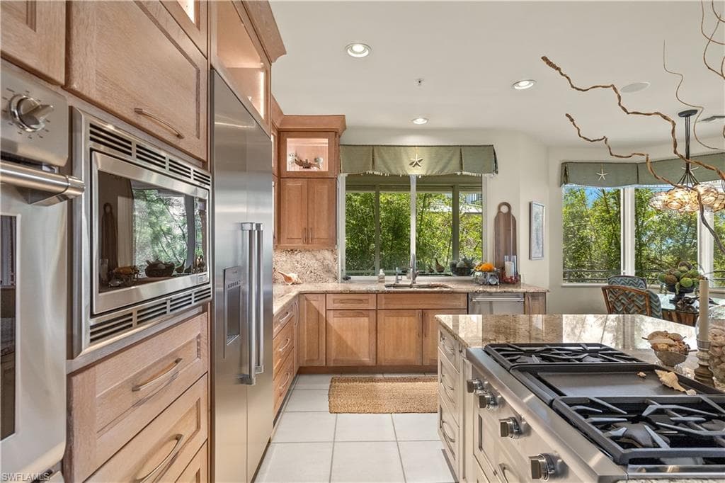 16730 Captiva DR, CAPTIVA FL 33924-4