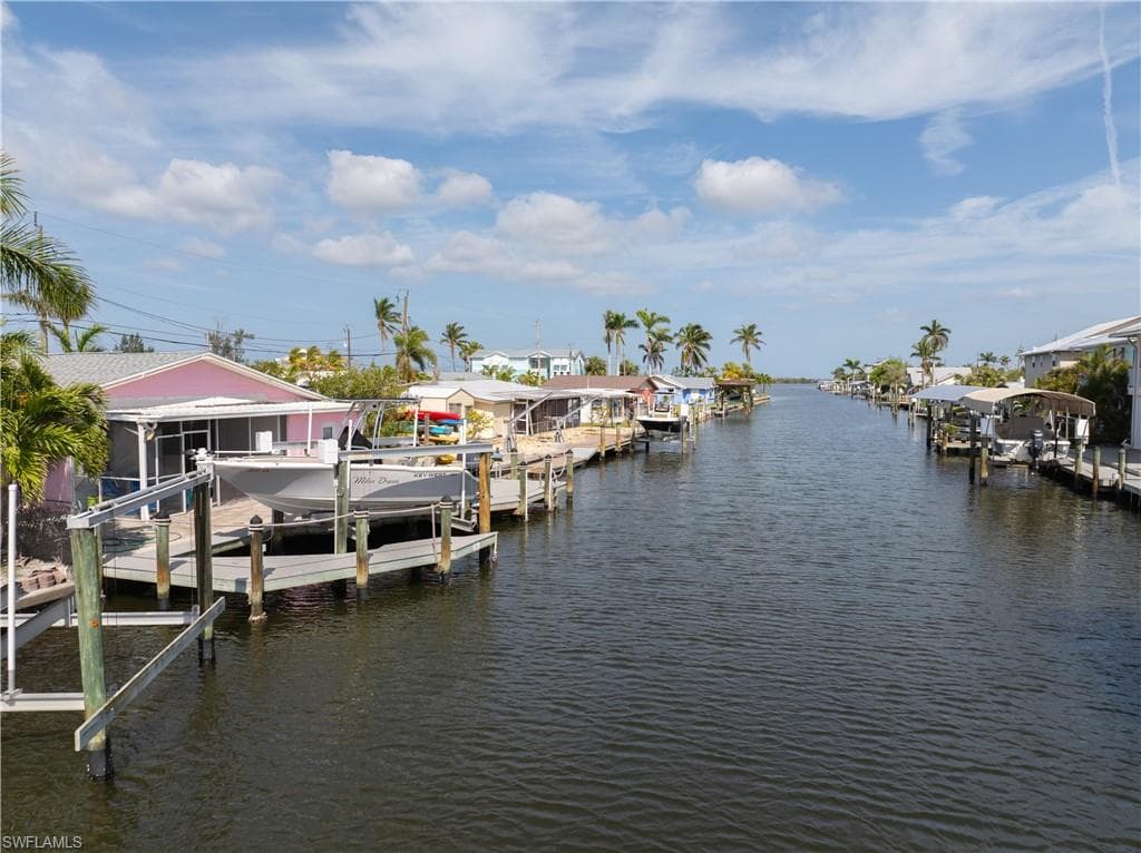 11476 May ST, MATLACHA FL 33993-2