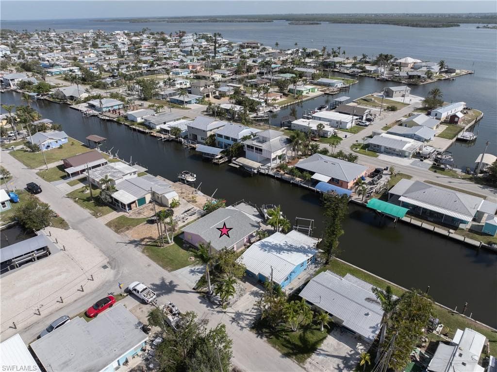 11476 May ST, MATLACHA FL 33993-10