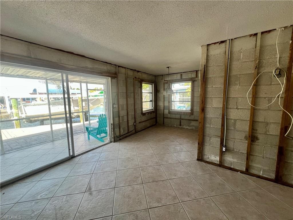 11476 May ST, MATLACHA FL 33993-30