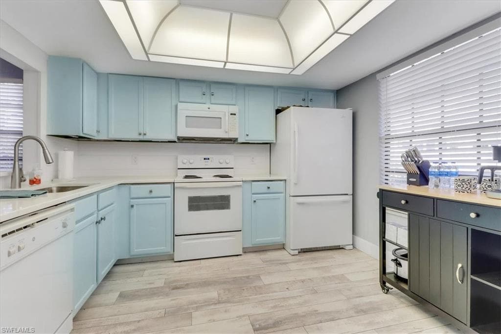 823 Meadowland DR # B, NAPLES FL 34108-7