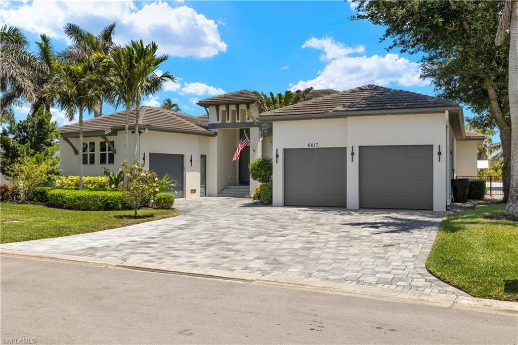 6617 Joanna CIR, FORT MYERS FL 33919-40