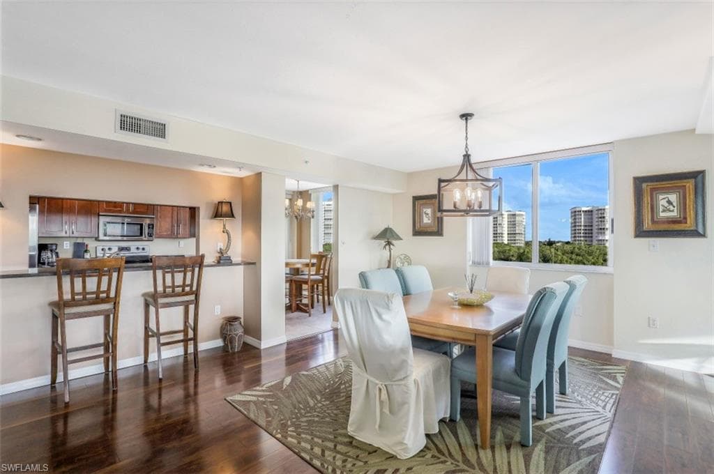 21 Bluebill AVE # B401, NAPLES FL 34108-9