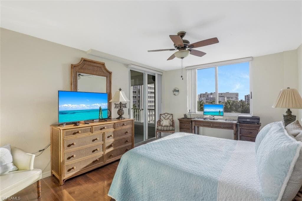 21 Bluebill AVE # B401, NAPLES FL 34108-13