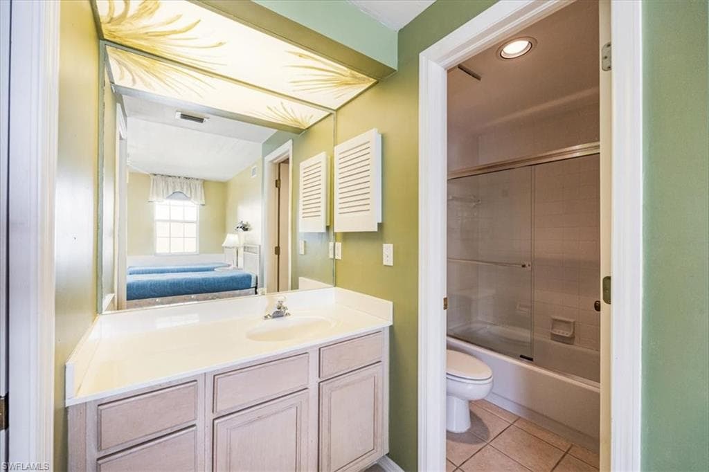 782 Eagle Creek DR # 203, NAPLES FL 34113-25