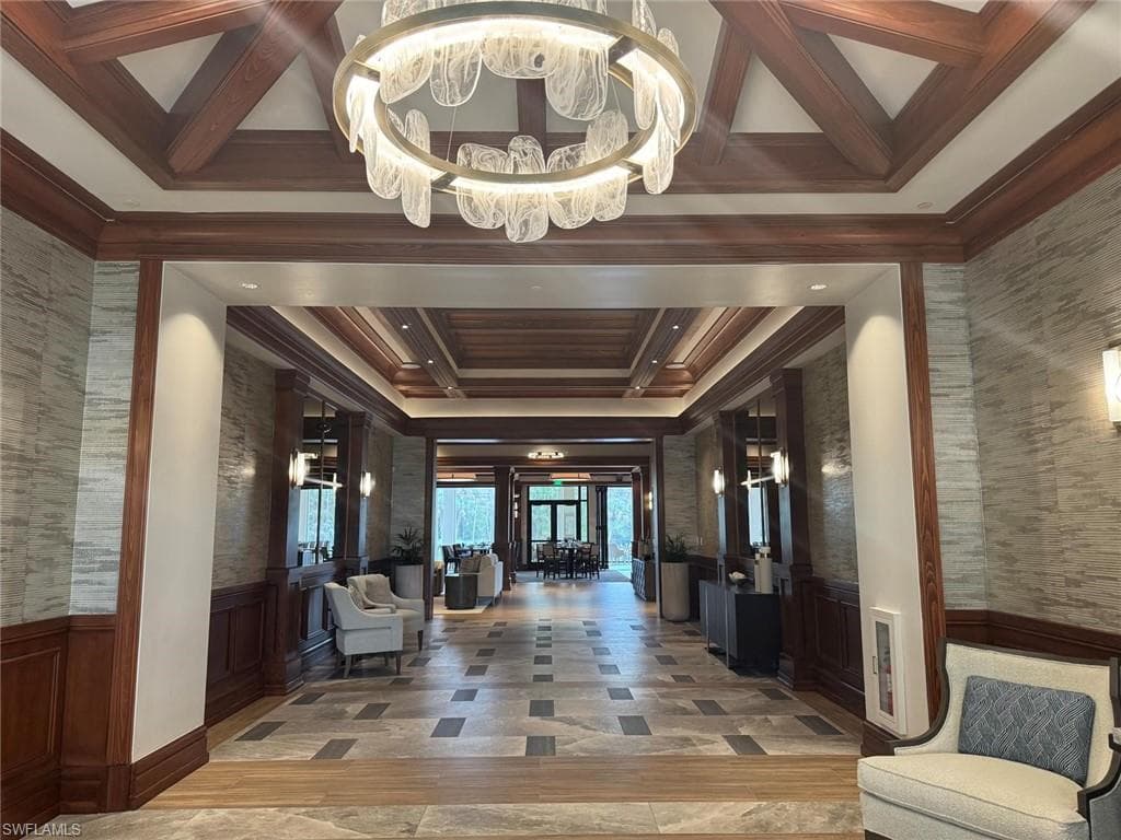 782 Eagle Creek DR # 203, NAPLES FL 34113-32