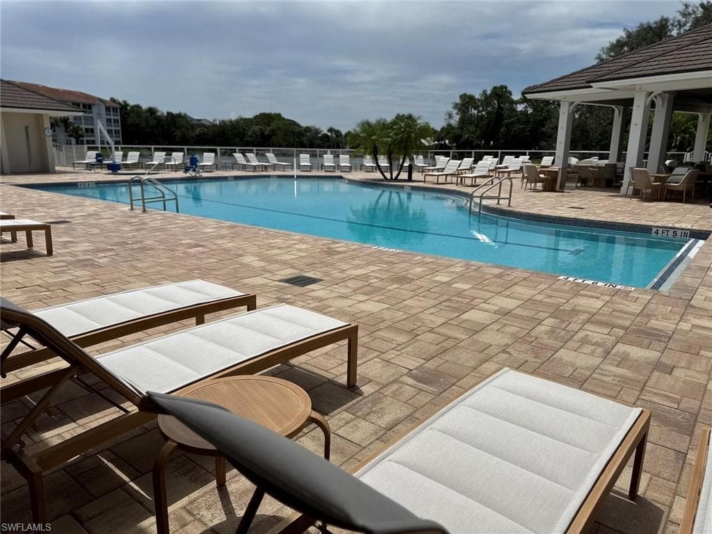 782 Eagle Creek DR # 203, NAPLES FL 34113-40