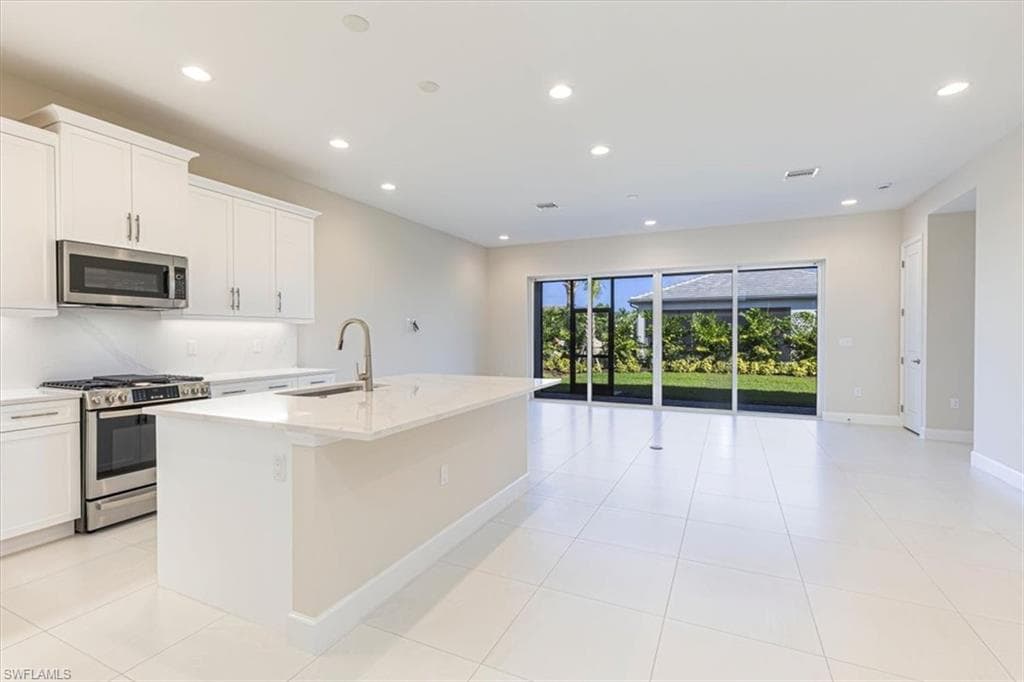 2749 Durham CIR, NAPLES FL 34112-12