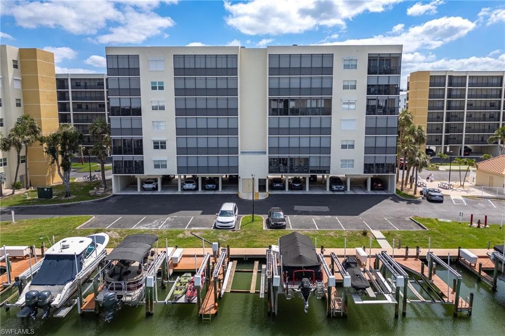 4481 Bay Beach LN # 224, FORT MYERS BEACH FL 33931-43