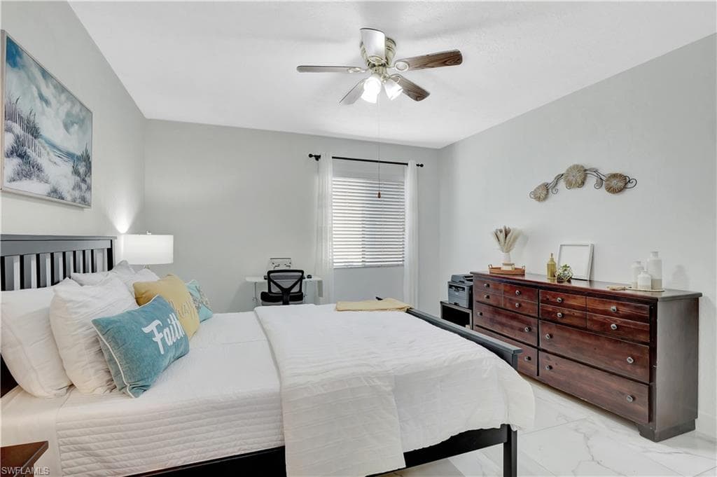 4633 Bayshore DR # M3, NAPLES FL 34112-12