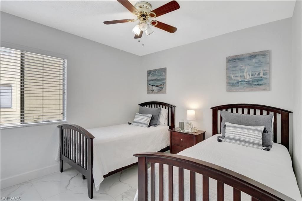 4633 Bayshore DR # M3, NAPLES FL 34112-16