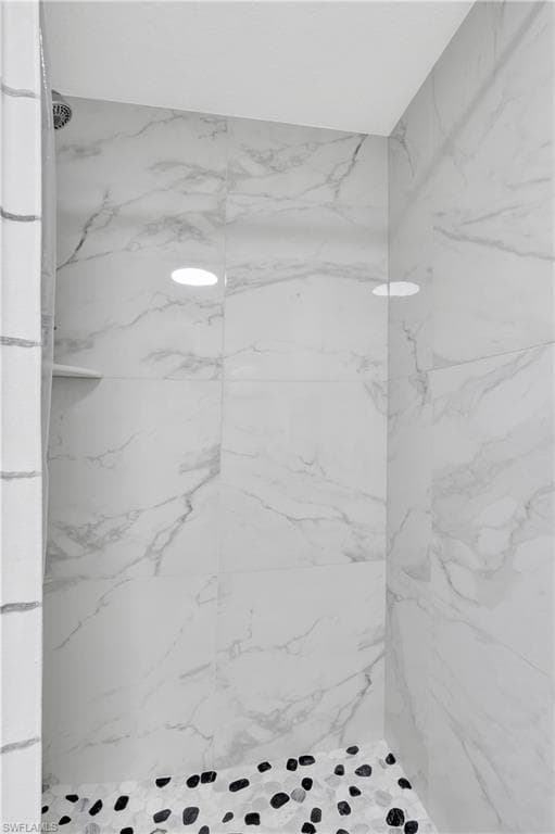 4633 Bayshore DR # M3, NAPLES FL 34112-15