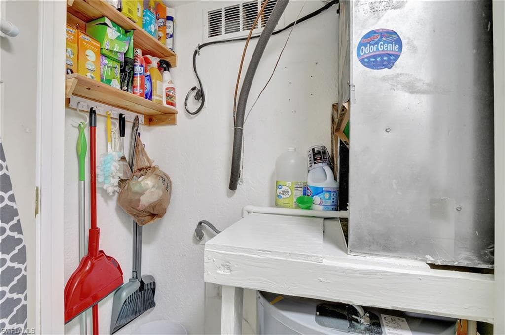 4633 Bayshore DR # M3, NAPLES FL 34112-11