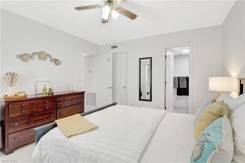 4633 Bayshore DR # M3, NAPLES FL 34112-13