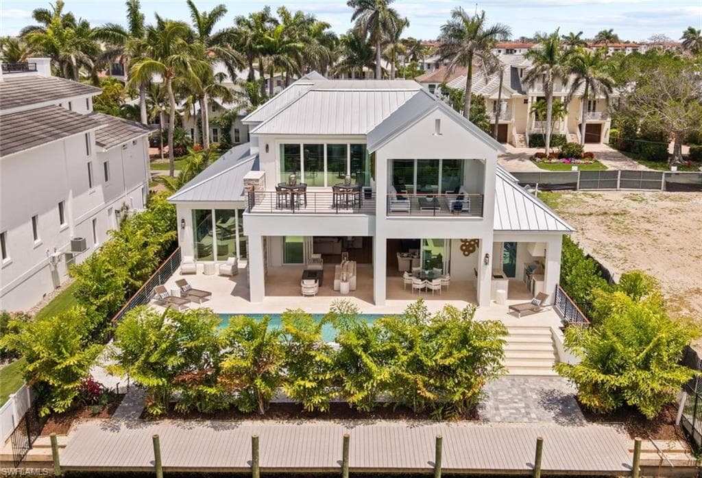 1380 Pelican AVE, NAPLES FL 34102-25