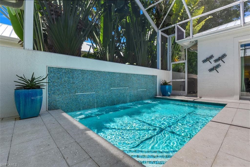 2130 Curtis ST, NAPLES FL 34112-30