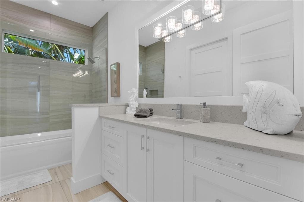 2130 Curtis ST, NAPLES FL 34112-24