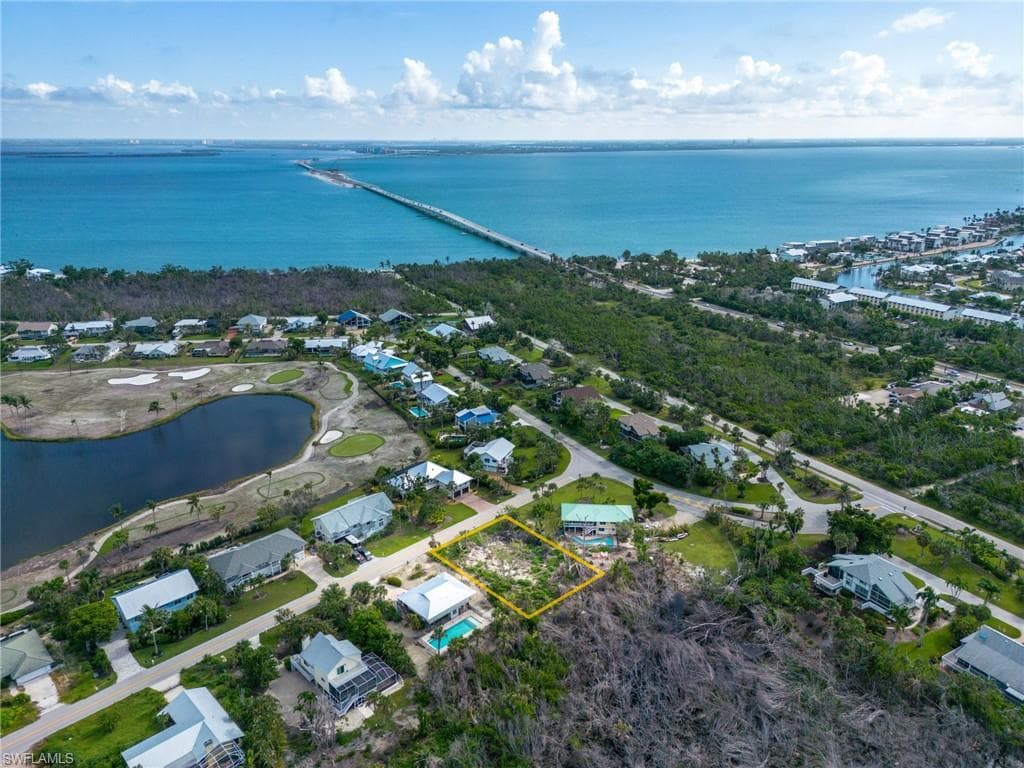 1032 Sand Castle RD, SANIBEL FL 33957-5