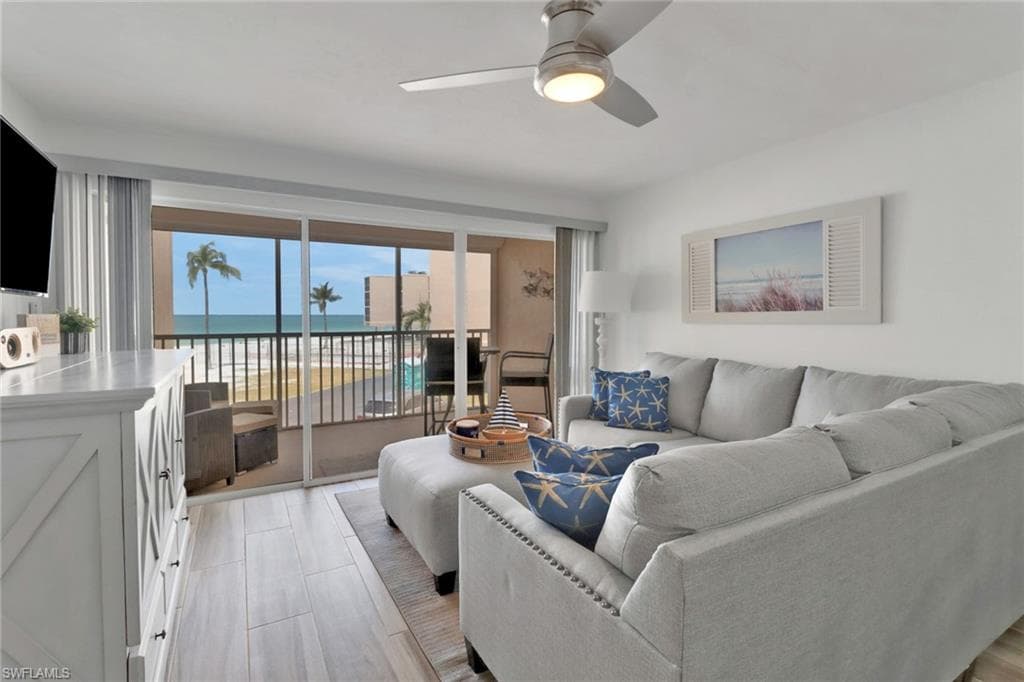 25850 Hickory BLVD # 102, BONITA SPRINGS FL 34134-1