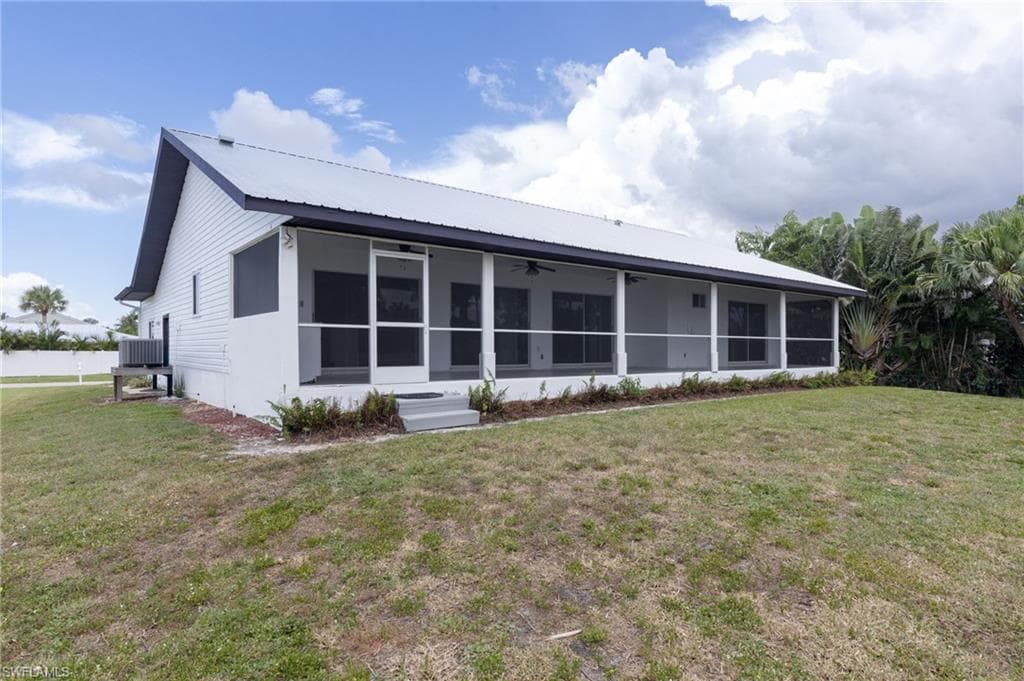 17619 Boat Club DR, FORT MYERS FL 33908-23
