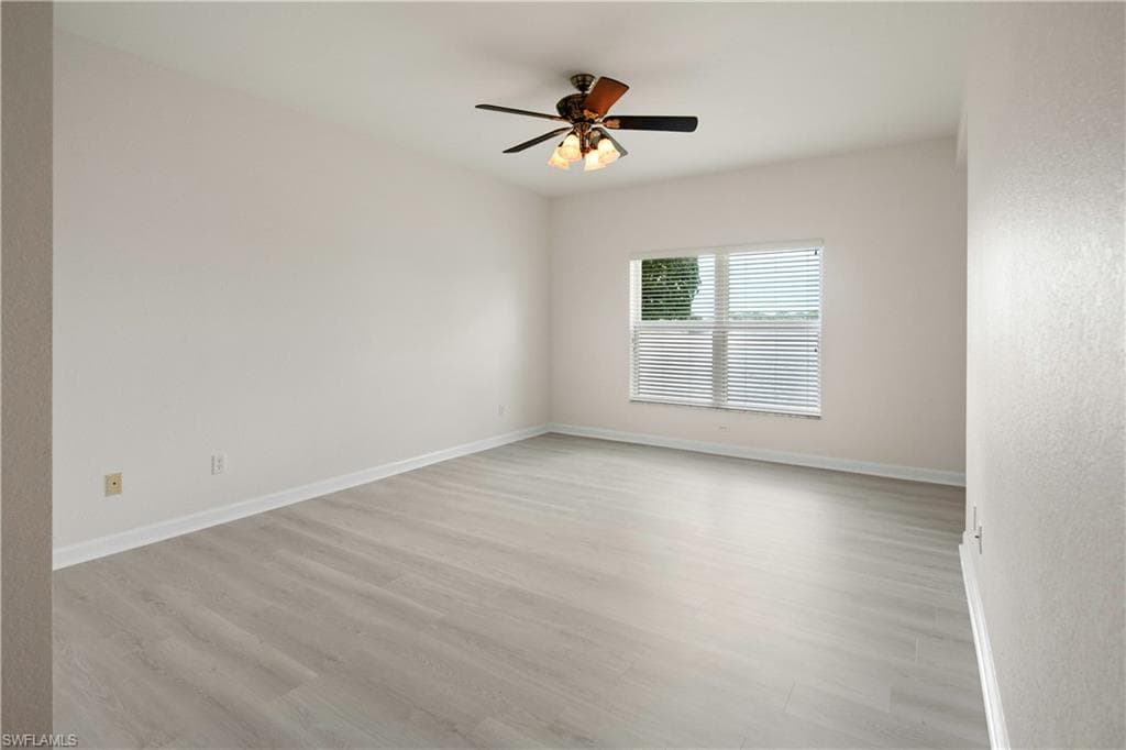 25073 Peacock LN # 102, NAPLES FL 34114-12