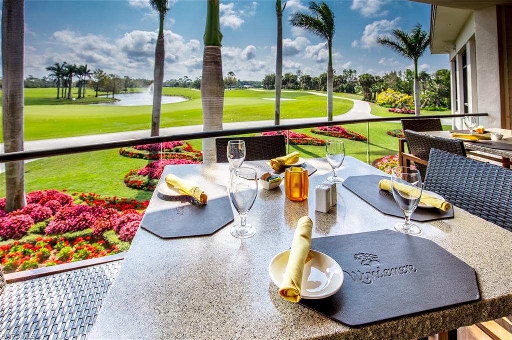 130 Amblewood LN # 801, NAPLES FL 34105-37