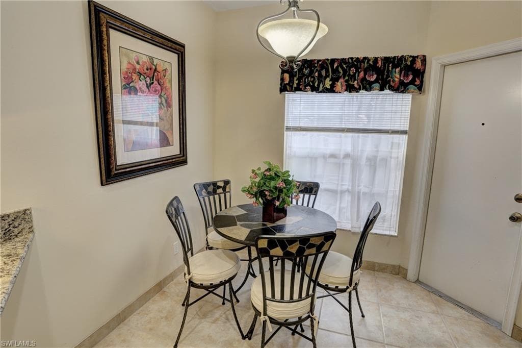 130 Amblewood LN # 801, NAPLES FL 34105-13