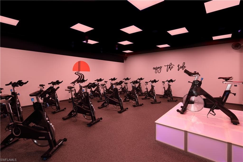 130 Amblewood LN # 801, NAPLES FL 34105-40