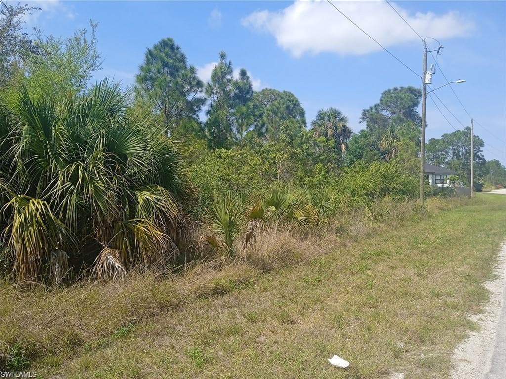 2605 Hanna AVE N, LEHIGH ACRES FL 33971-5