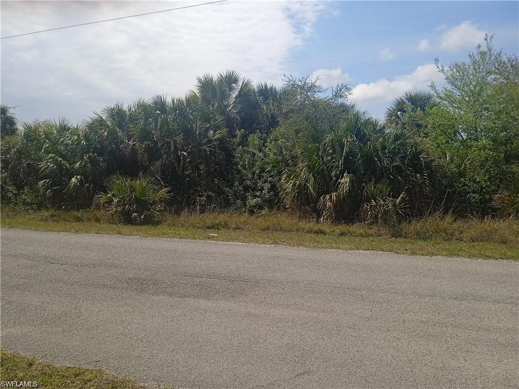2605 Hanna AVE N, LEHIGH ACRES FL 33971-2