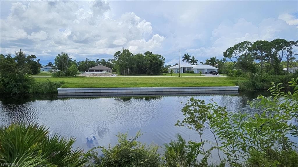 3811 NW 44th TER, CAPE CORAL FL 33993-2