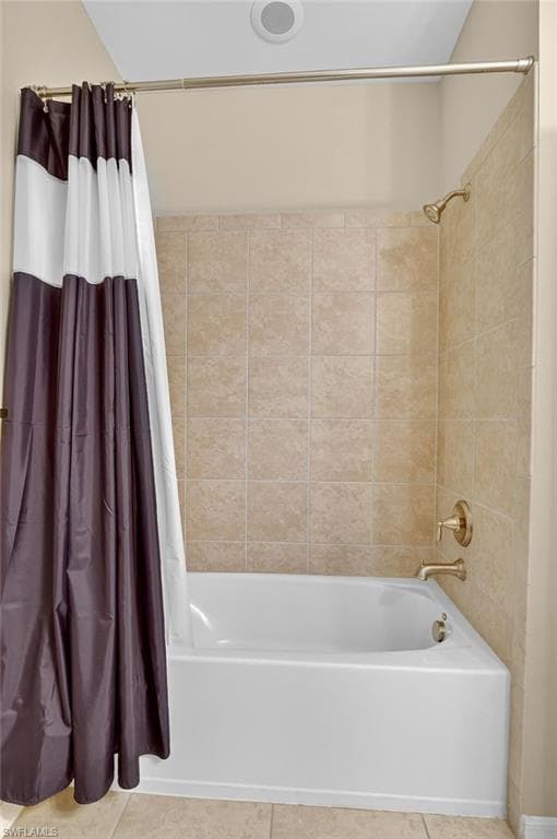 9386 Pocida CT # 202, NAPLES FL 34119-23