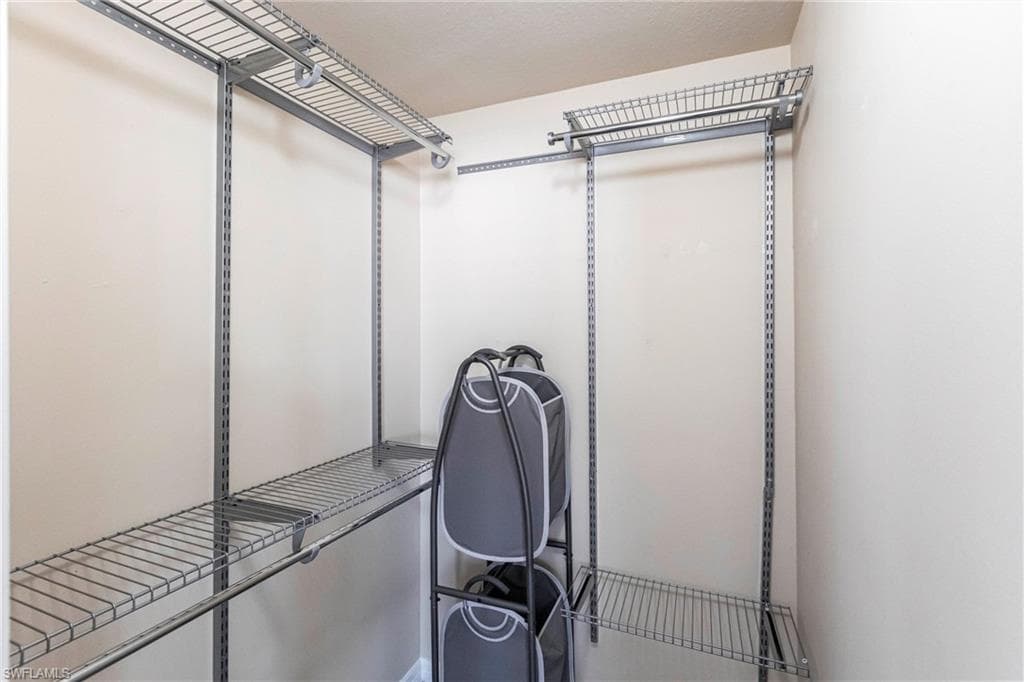 2808 Via Piazza LOOP, FORT MYERS FL 33905-30