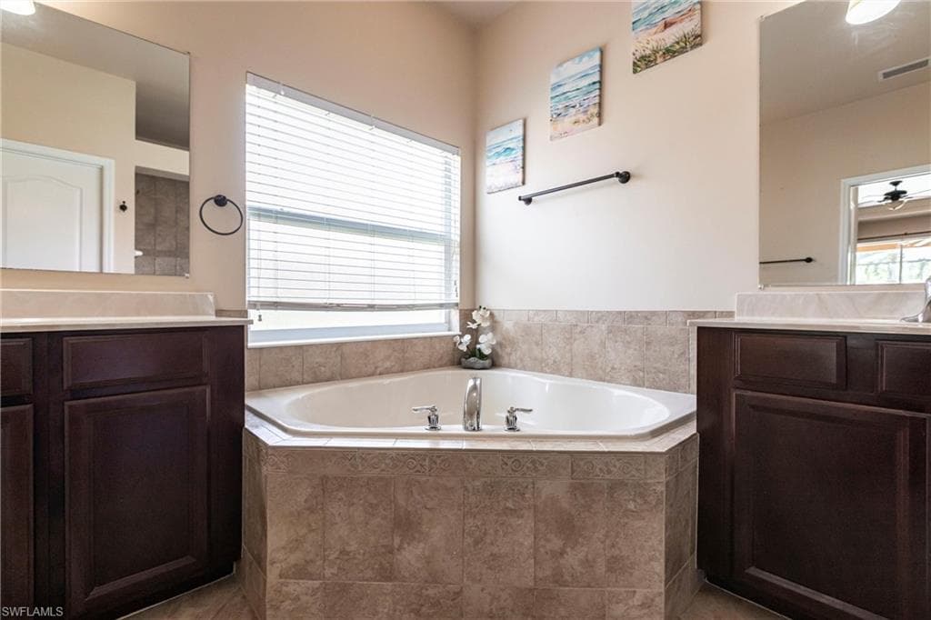 2808 Via Piazza LOOP, FORT MYERS FL 33905-16