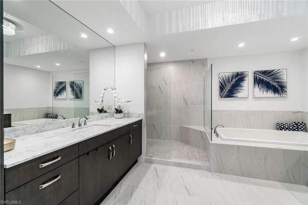 4800 Pelican Colony BLVD # 303, BONITA SPRINGS FL 34134-22