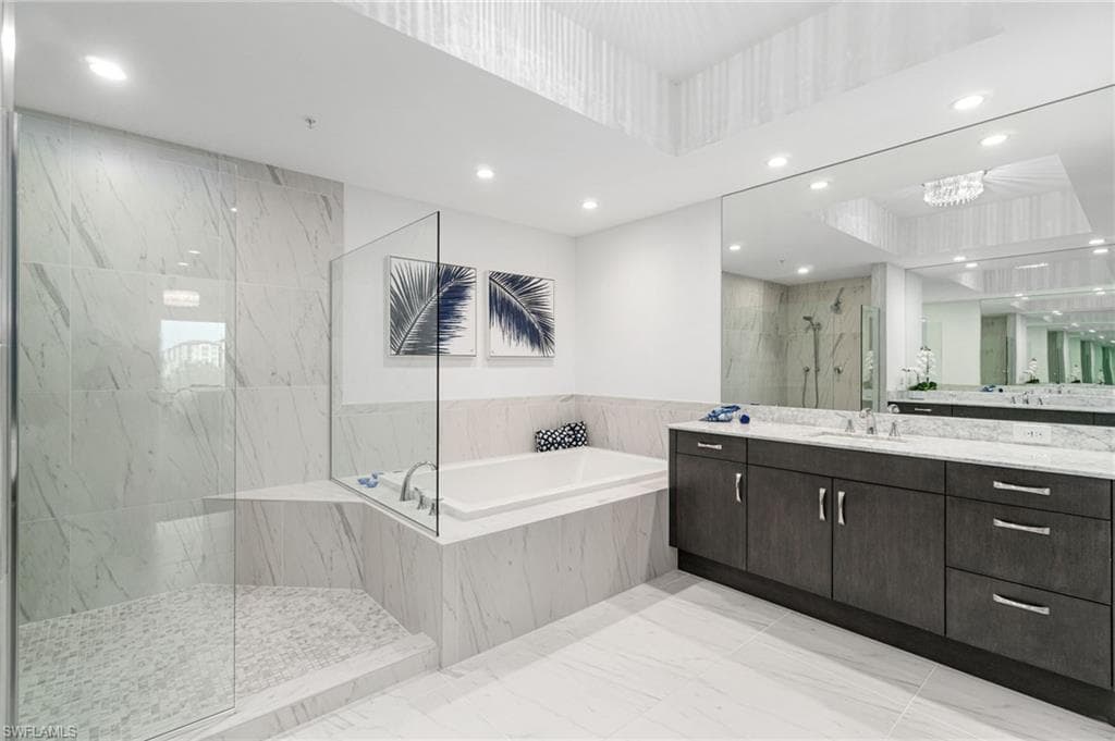 4800 Pelican Colony BLVD # 303, BONITA SPRINGS FL 34134-21