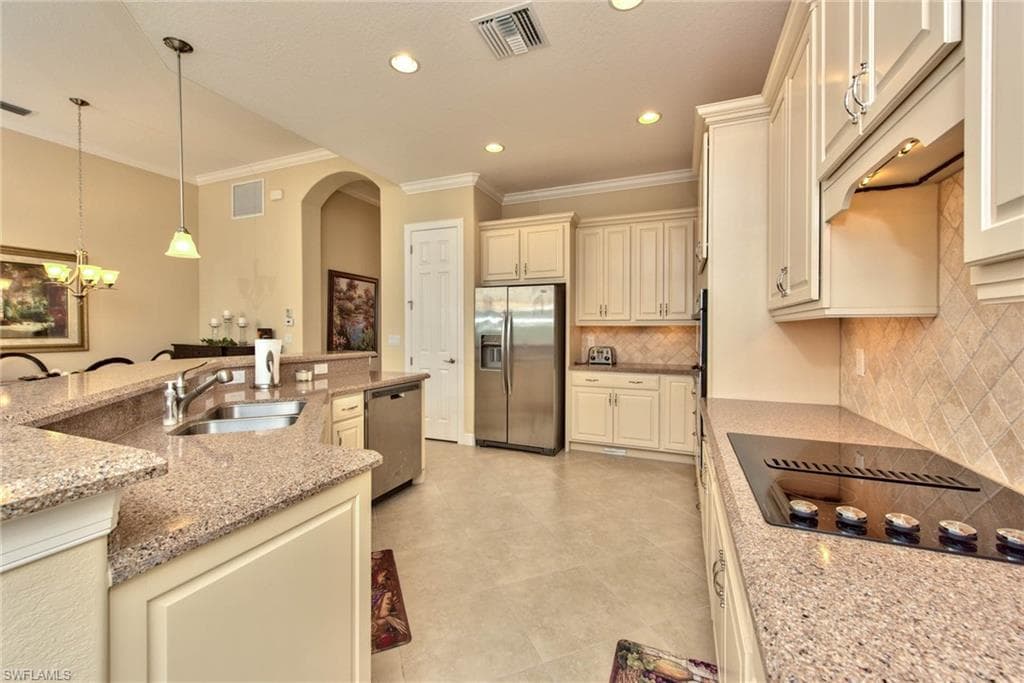 7755 Martino CIR, NAPLES FL 34112-8